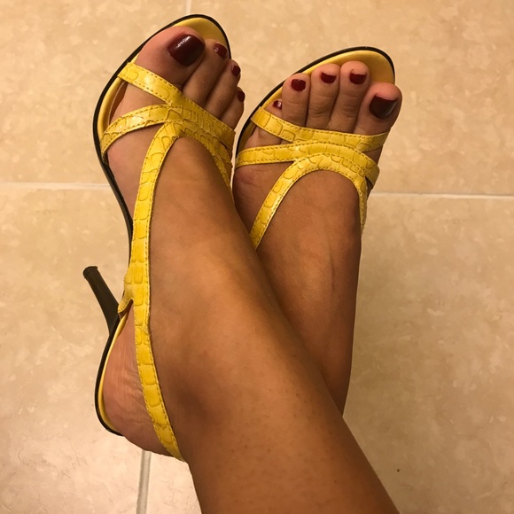 Carlos Santana Shoes - Heels by Carlos